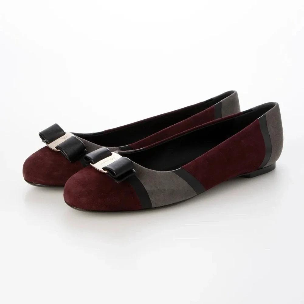 Salvatore Ferragamo Vara ballet flats shoes Suede size 7